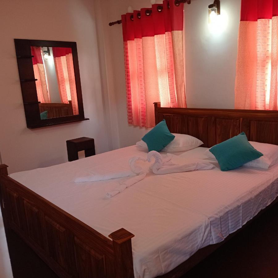 Homestay Surf & Salt Weligama